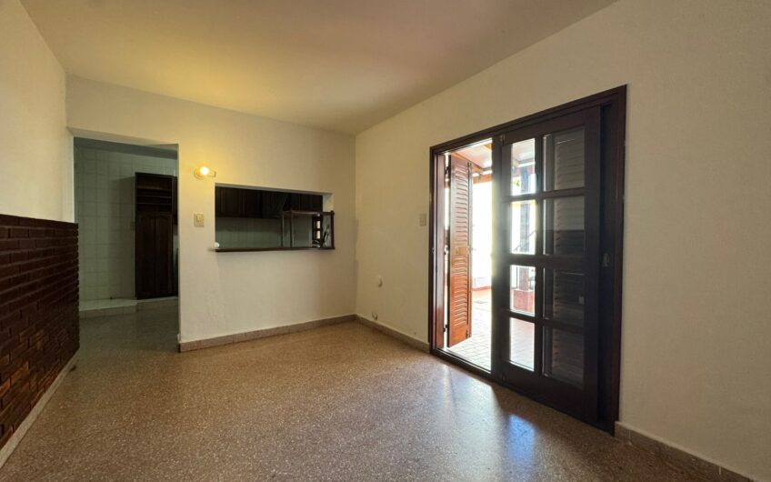 Casa 3 Dormitorios Exclusiva Zona Residencial – Alquiler