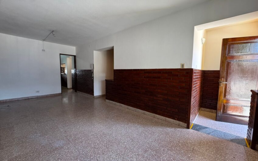 Casa 3 Dormitorios Exclusiva Zona Residencial – Alquiler