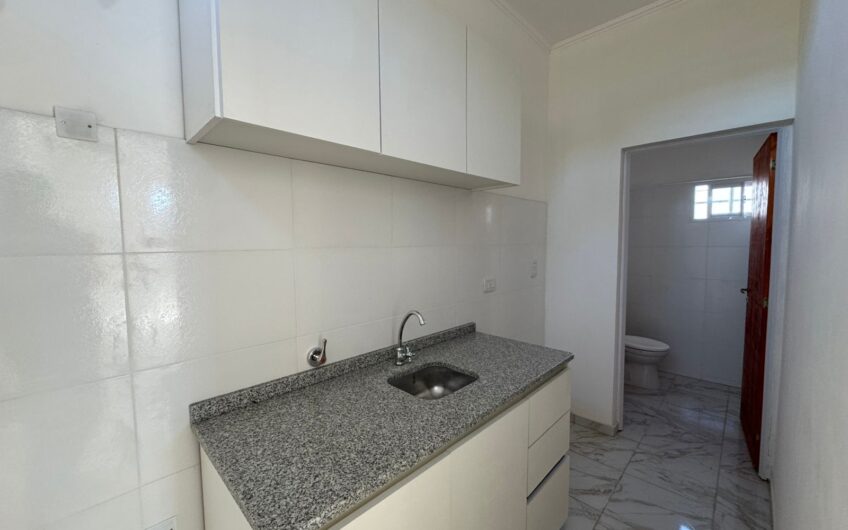 Local Comercial sobre calle Rossi