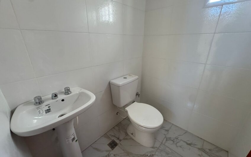 Local Comercial sobre calle Rossi