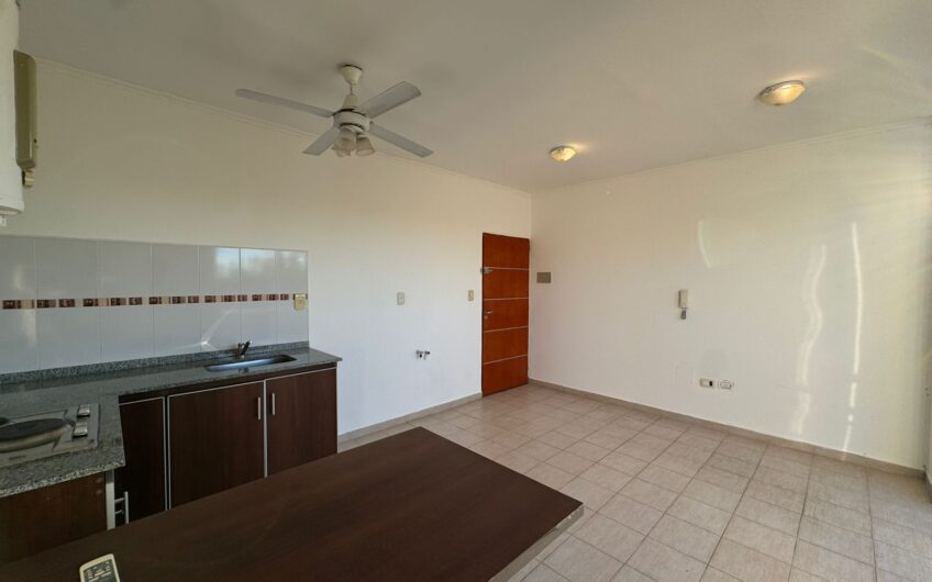 Departamento Semi Amoblado Céntrico Un Dormitorio – Alquiler