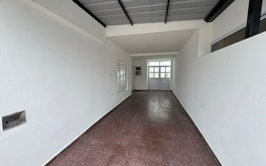 Casa 3 Dormitorios dentro de los Bulevares – Alquiler