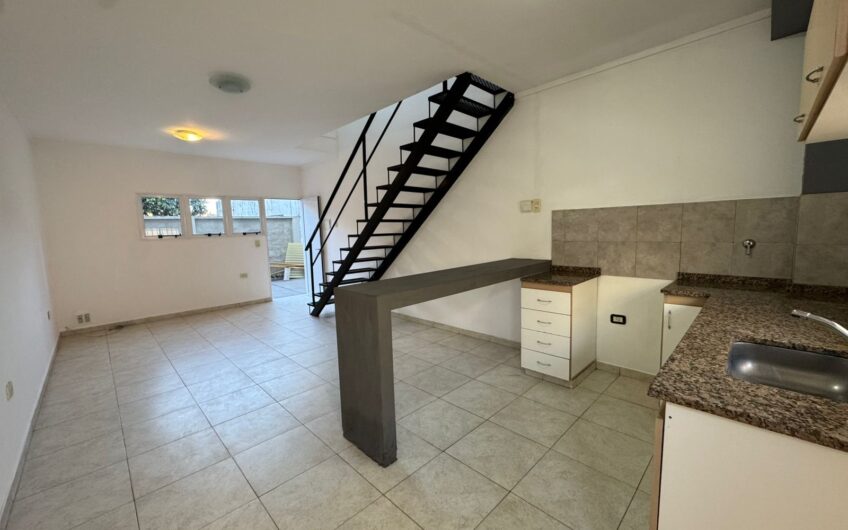 Departamento Un Dormitorio dentro de los Bvs c/ Cochera – Alquiler