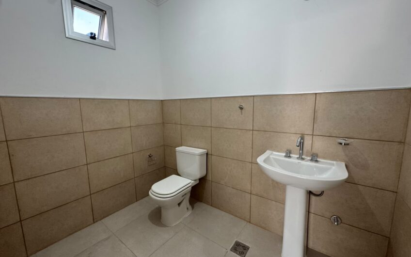 Local Comercial Amplio en esquina a Estrenar! – Alquiler