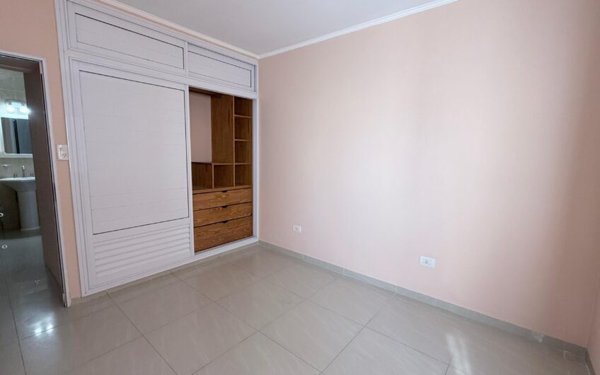 Dúplex 3 Dormitorios dentro de los Bvs c/Cochera – Alquiler