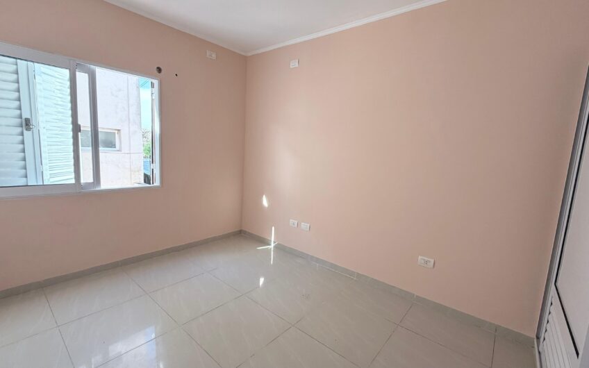 Dúplex 3 Dormitorios dentro de los Bvs c/Cochera – Alquiler