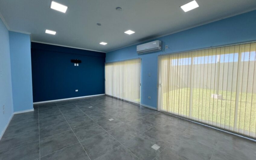 Casa Un Dormitorio Amplia en loteo Las Lilas – Alquiler