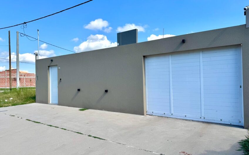 Casa Un Dormitorio Amplia en loteo Las Lilas – Alquiler