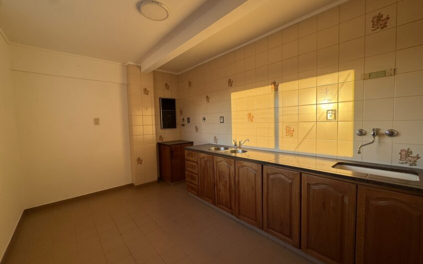 Departamento 2 Dormitorios en Edificio Alal c/Cochera – Alquiler